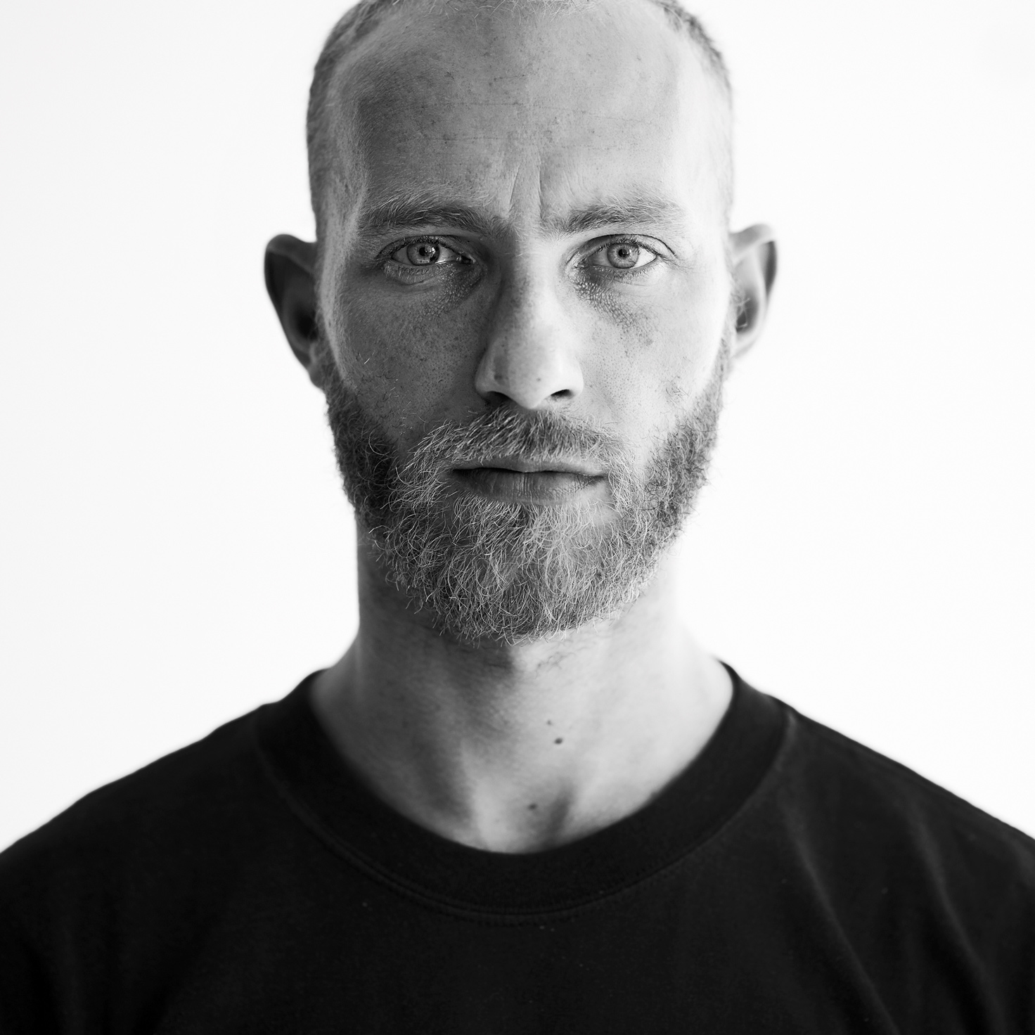 Black and white portrait of Sebastian Donath.